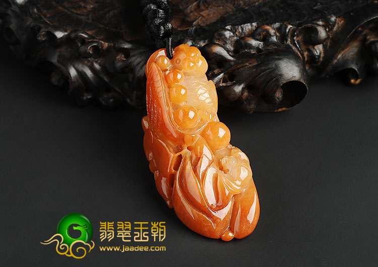 糯冰种红黄翡缅甸翡翠A货鹦鹉挂件