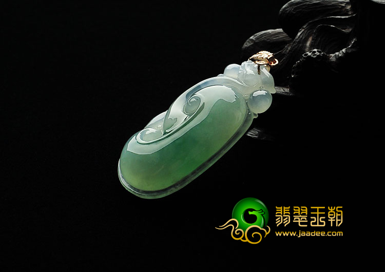 冰种飘花缅甸翡翠A货如意挂件