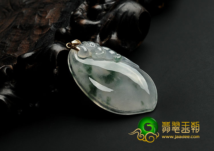 冰种飘花缅甸翡翠A货福瓜挂件