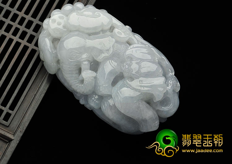 糯冰种晴水缅甸翡翠A货吉祥如意手玩件