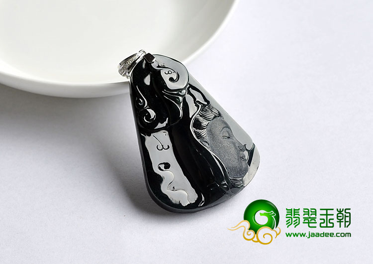 冰玻种墨翠缅甸翡翠A货观音头挂件