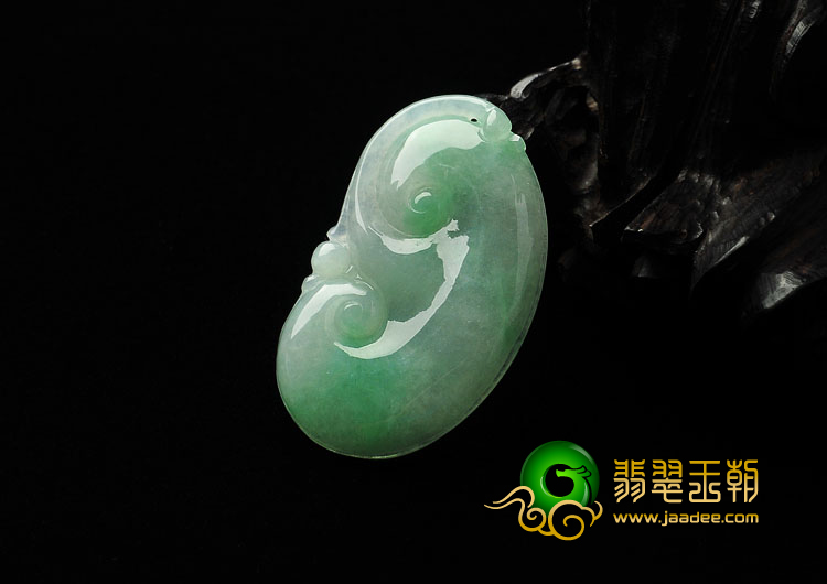 糯冰种飘翠缅甸翡翠A货如意挂件
