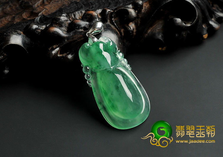 冰种绿晴水飘花缅甸翡翠A货如意挂件