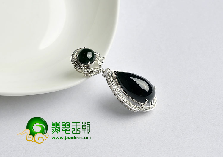 冰种墨翠缅甸翡翠A货镶白金胸坠（真钻）