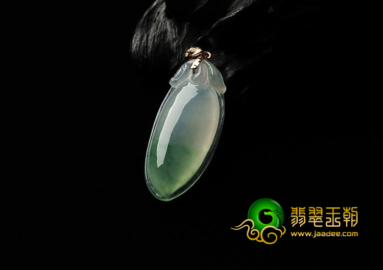 冰种飘花缅甸翡翠A货福瓜挂件