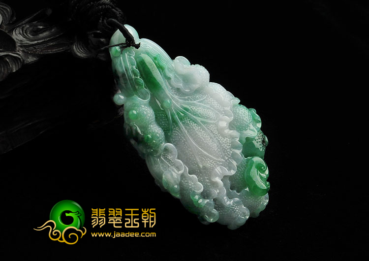 糯冰种浓绿缅甸翡翠A货白菜挂件