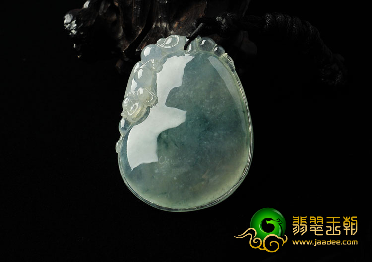 冰种飘花缅甸翡翠A货福瓜挂件