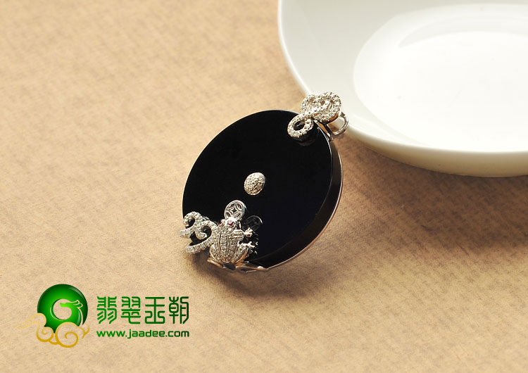 冰种墨翠缅甸翡翠A货镶白金钻石平安扣胸坠