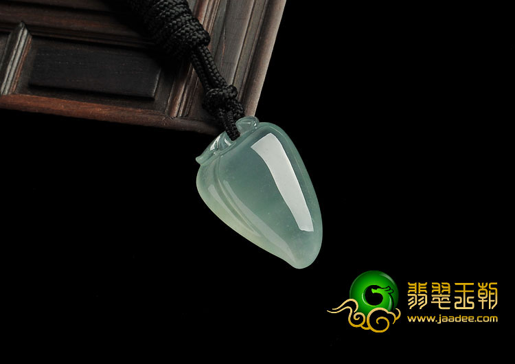 冰种晴水缅甸翡翠A货寿桃挂件