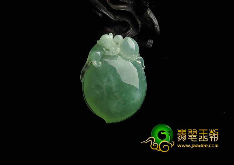 冰种绿晴水缅甸翡翠A货灵猴献寿挂件