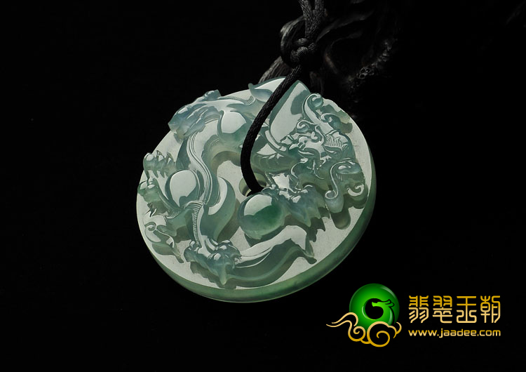 冰玻种飘花缅甸翡翠A货龙牌挂件
