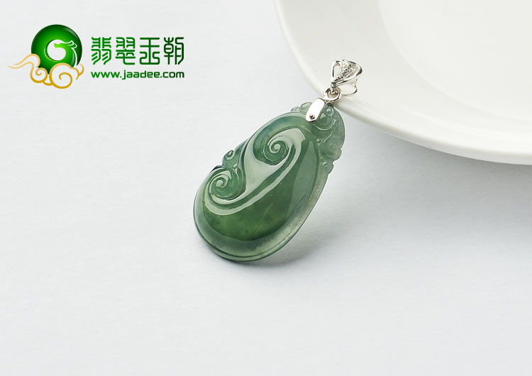 冰种晴水缅甸翡翠A货如意胸坠