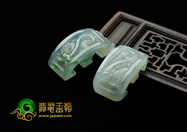 冰种晴水飘花缅甸翡翠A货龙弓挂件（一对）