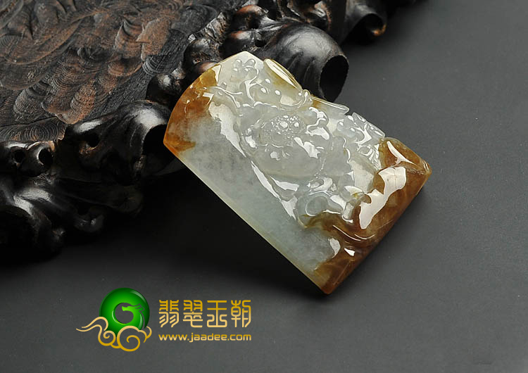 冰种褐黄翡缅甸翡翠A货蝶恋花挂件