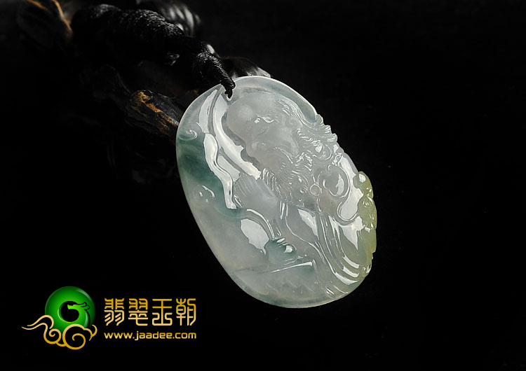 冰种飘花略带黄翡缅甸翡翠A货罗汉挂件