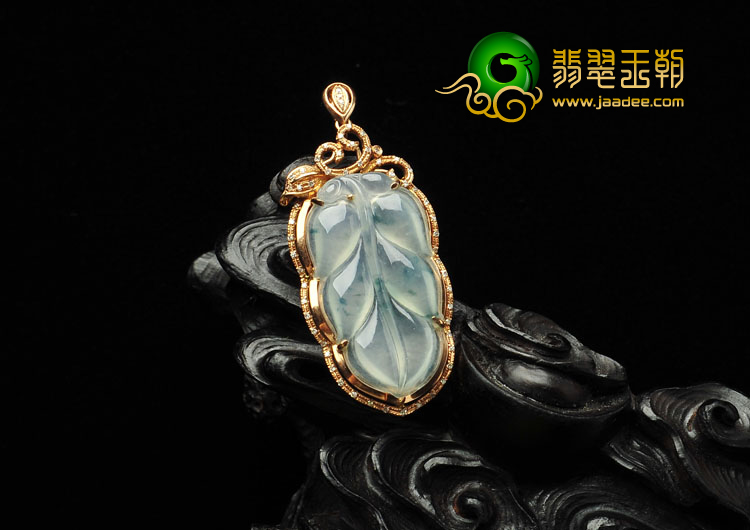 冰种飘花缅甸翡翠A货镶玫瑰金金枝玉叶胸坠（真钻）