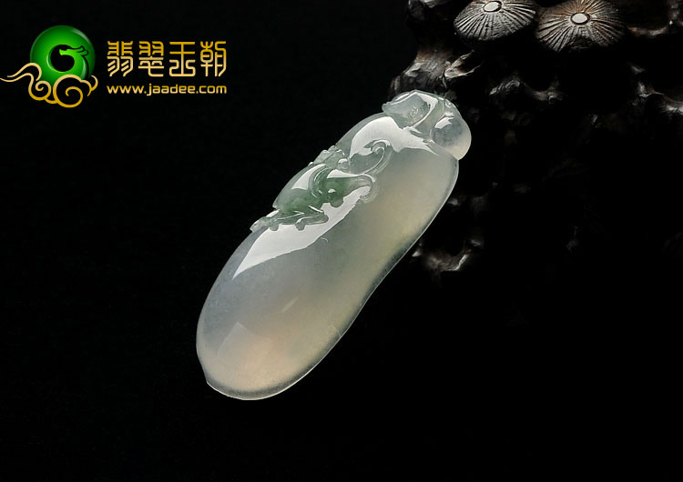 冰种飘花缅甸翡翠A货福瓜挂件