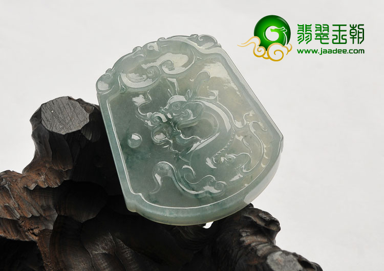 冰种飘花缅甸翡翠A货龙凤牌挂件