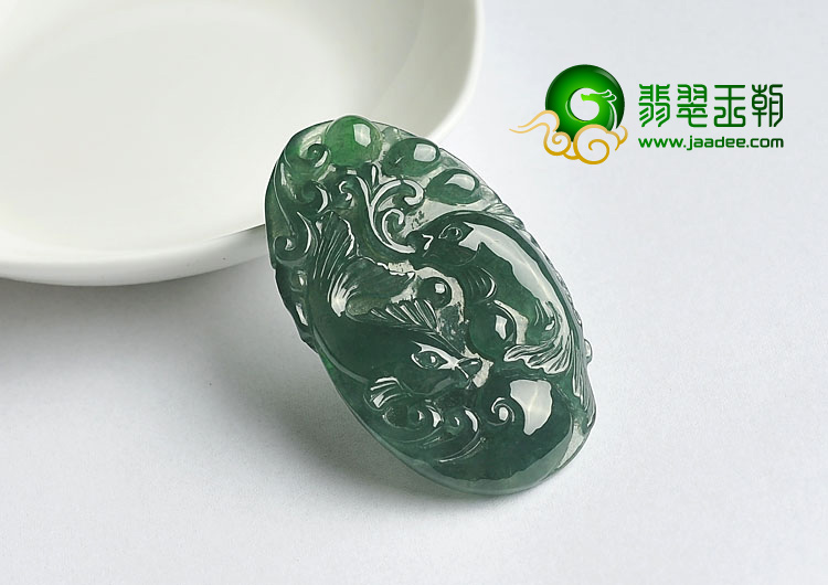 （超值推荐）冰种蓝水缅甸翡翠A货年年有余挂件
