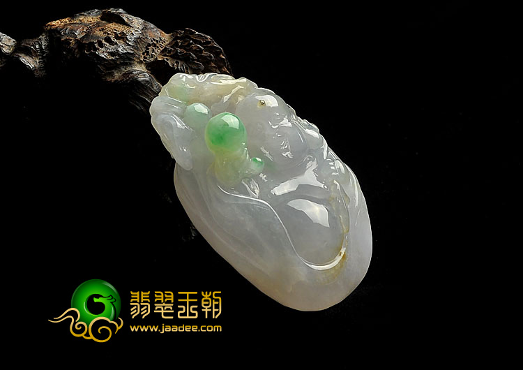 冰种三彩缅甸翡翠A货玉佛挂件