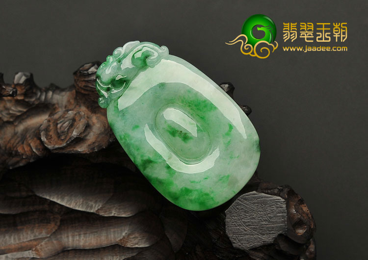 糯冰种飘翠缅甸翡翠A货福在眼前挂件