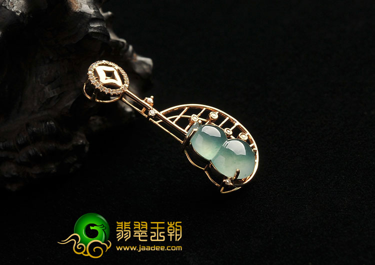 冰种晴水缅甸翡翠A货镶玫瑰金葫芦胸坠（真钻）