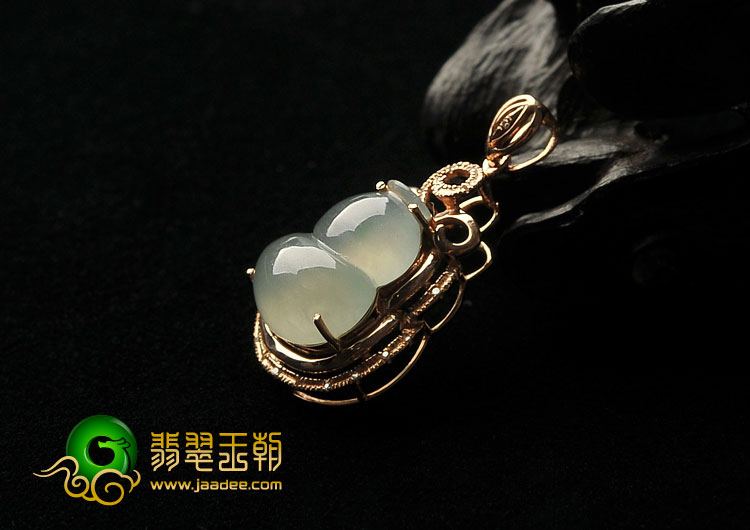 冰种晴水缅甸翡翠A货镶玫瑰金葫芦胸坠（真钻）