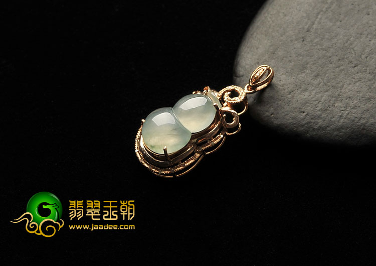 冰种晴水缅甸翡翠A货镶玫瑰金葫芦胸坠（真钻）