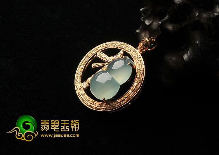 冰种晴水缅甸翡翠A货镶玫瑰金葫芦胸坠（真钻）