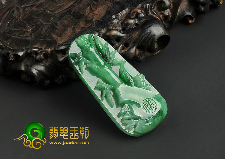 糯冰种翠色缅甸翡翠A货竹报平安挂件