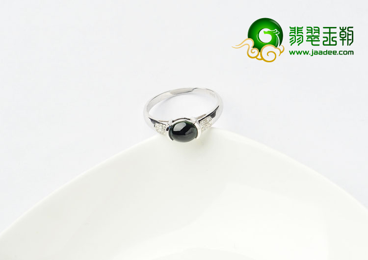 冰种墨翠缅甸翡翠A货镶白金戒指（真钻）
