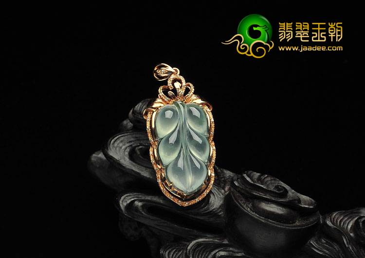 冰种晴水缅甸翡翠A货镶玫瑰金金枝玉叶胸坠（真钻）