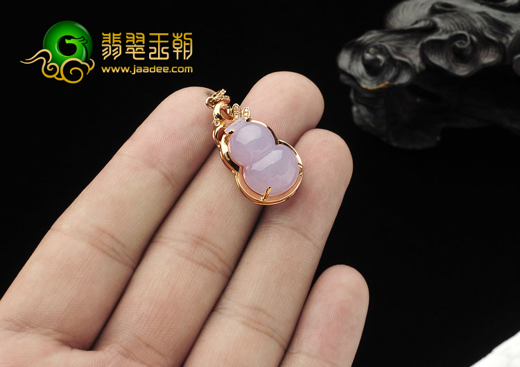 糯冰种紫罗兰缅甸翡翠A货镶玫瑰金葫芦胸坠（真钻）