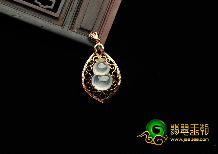 冰种无色缅甸翡翠A货镶玫瑰金葫芦胸坠（真钻）