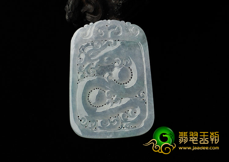 冰种晴水缅甸翡翠A货龙牌挂件