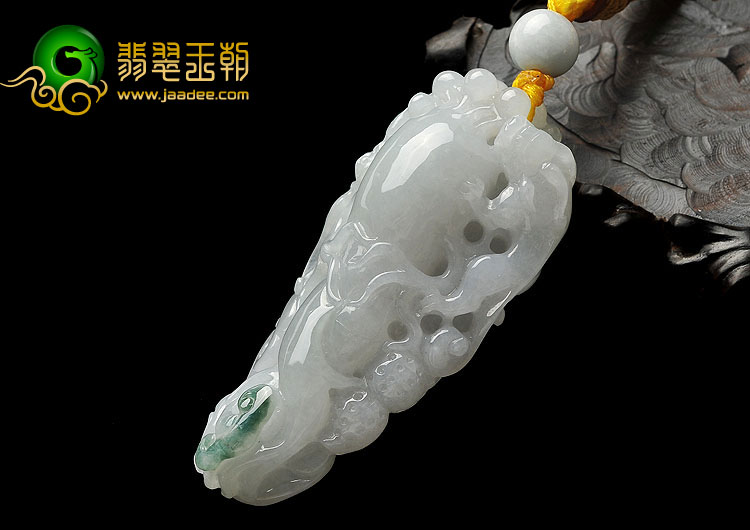 糯冰种略飘花缅甸翡翠A货人生如意手玩件