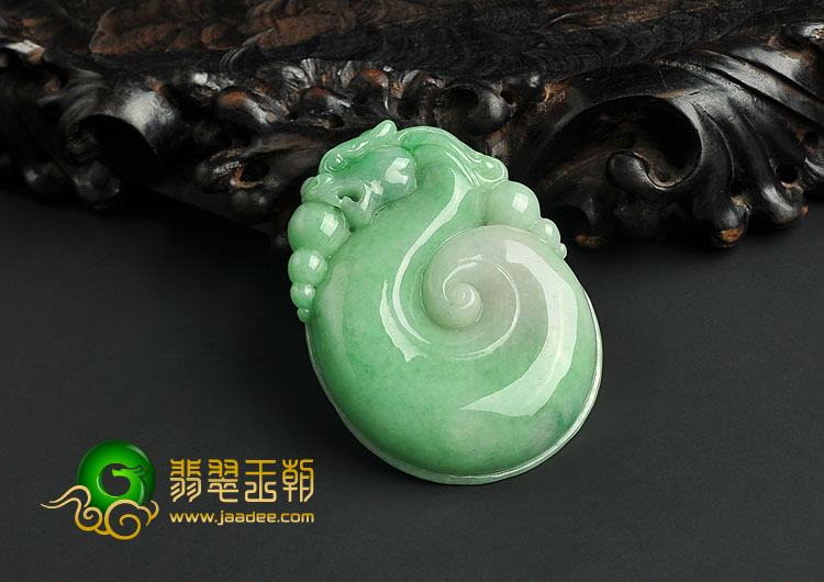 糯冰种翠色缅甸翡翠A货龙行如意挂件