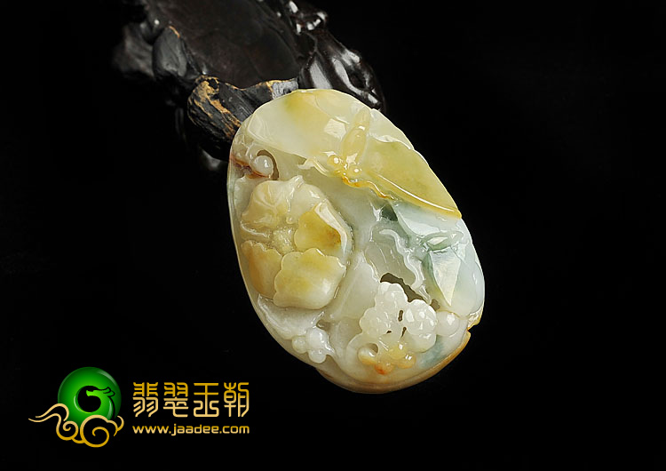 糯冰种三彩缅甸翡翠A货蝶恋花挂件