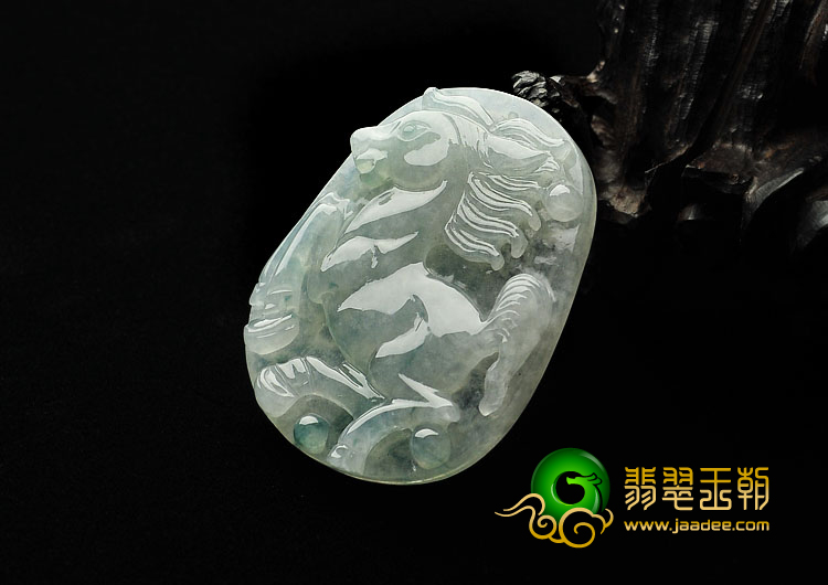 冰种飘花缅甸翡翠A货马牌挂件
