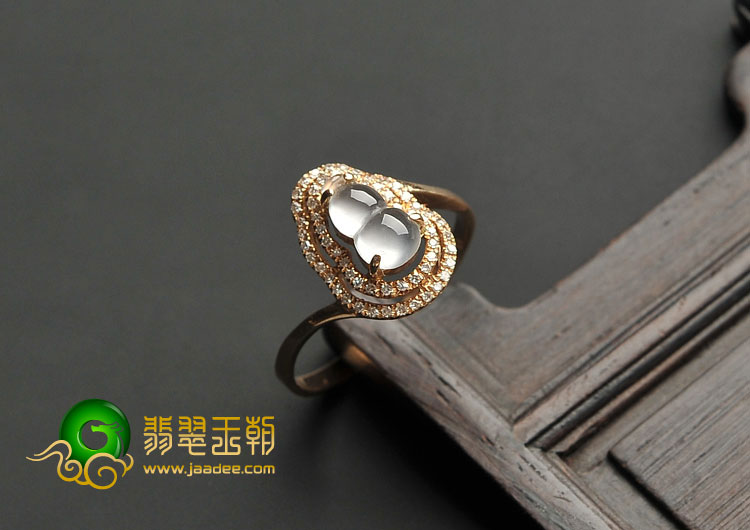 玻璃种无色缅甸翡翠A货镶玫瑰金葫芦戒指（真钻）