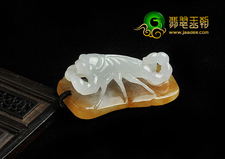 糯冰种黄翡缅甸翡翠A货独霸天下挂件