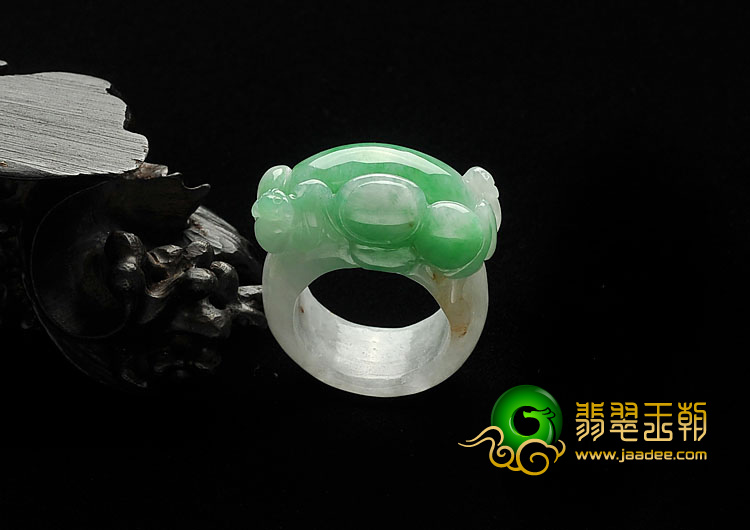 糯冰种翠色缅甸翡翠A货福在眼前指环