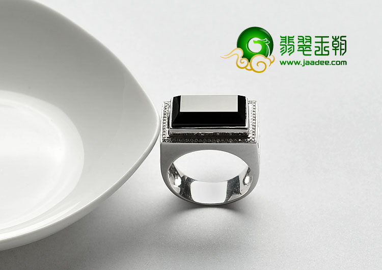 冰玻种墨翠缅甸翡翠A货银镀金戒指（水钻）