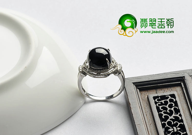 冰玻种墨翠缅甸翡翠A货银镀金戒指（水钻）