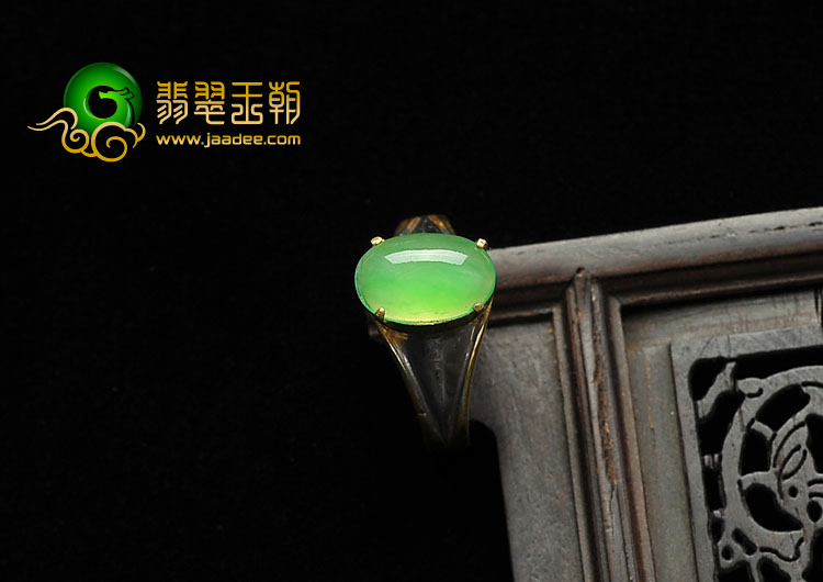 冰玻种黄秧绿缅甸翡翠A货戒面