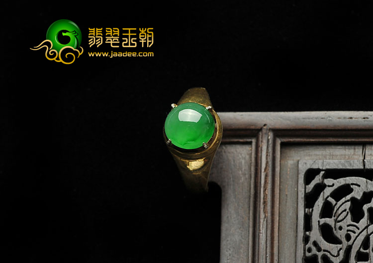 冰种蓝绿缅甸翡翠A货戒面