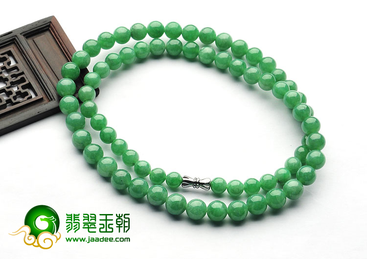 糯冰种翠色缅甸翡翠A货项链