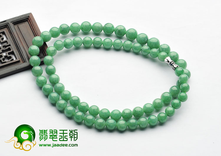糯冰种翠色缅甸翡翠A货项链