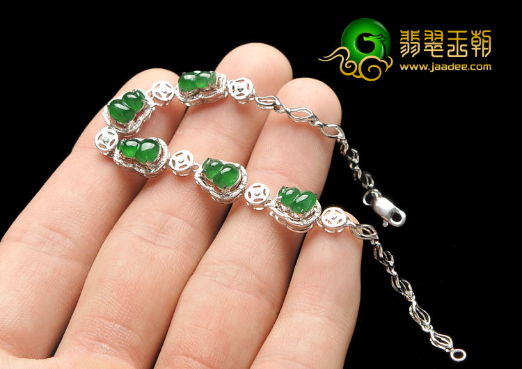 冰种菠菜绿缅甸翡翠A货镶白金葫芦手链（真钻）