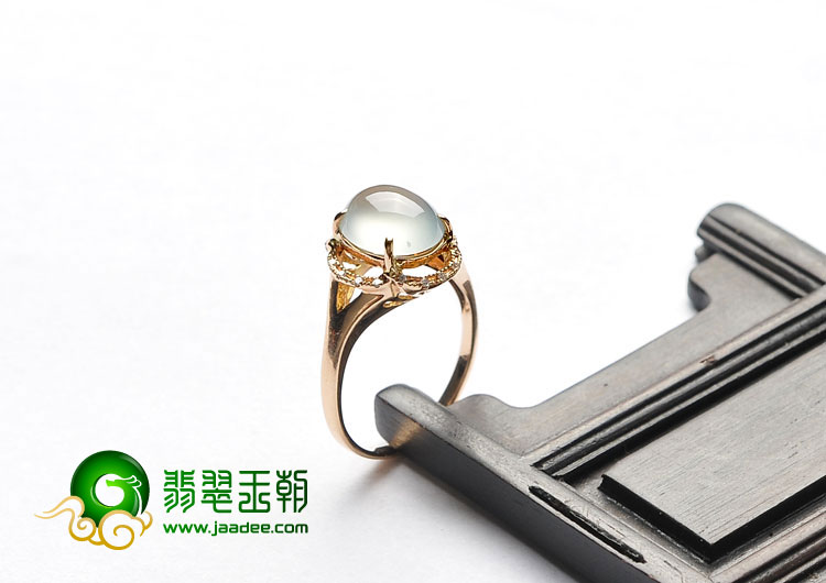 (超值推荐)冰玻种无色缅甸翡翠A货镶玫瑰金戒指（真钻）